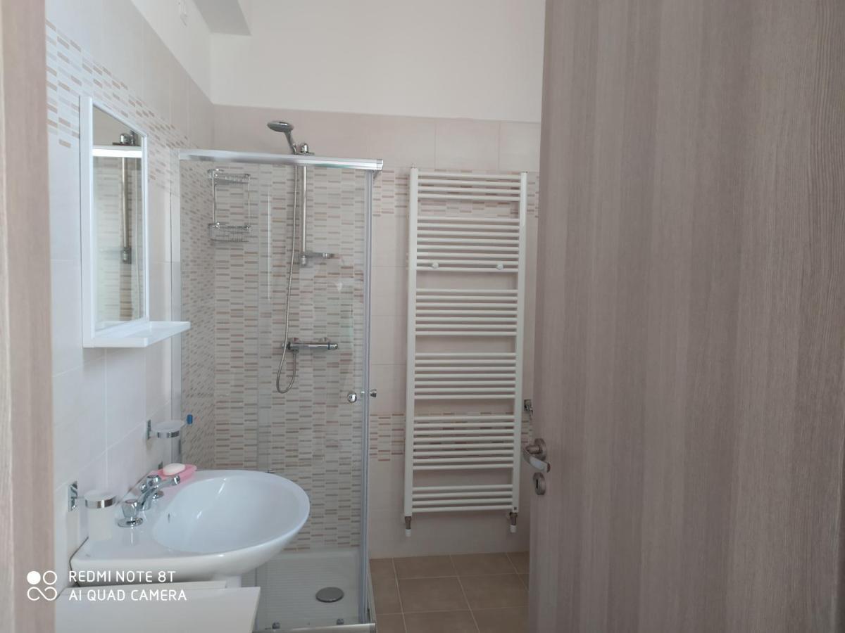 Al Cinema Apartment Scerni Ngoại thất bức ảnh
